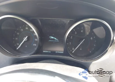 2019 Jaguar F-Pace 25T Prestige/30T Prestige z USA, uszkodzony, nr VIN SADCK2GX5KA390178